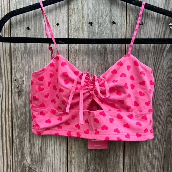 EDIKTED Heart Crop Adjustable Strap Top Women’s Small NWT NEW - Picture 3 of 10